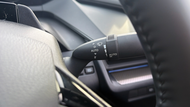 Toyota Prius 2.0 PHEV Design 5dr CVT Hatchback